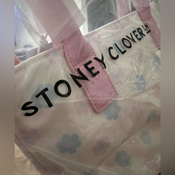 🌟NWT🌟Stoney Clover Lane DISCONTINUED Hello Spring Garden Tote in Sweet Daisy - Picture 4 of 7